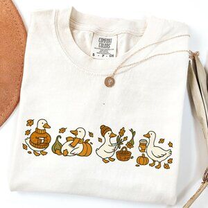 New Funny Fall Autumn Leaves Goose Thanksgiving Comfort Colors® Graphic T-shirt